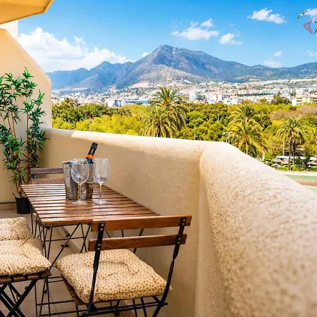 Diamante In Spain - Benalbeach Apartamento *