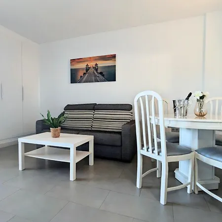 Diamante In Spain - Benalbeach Apartamento *
